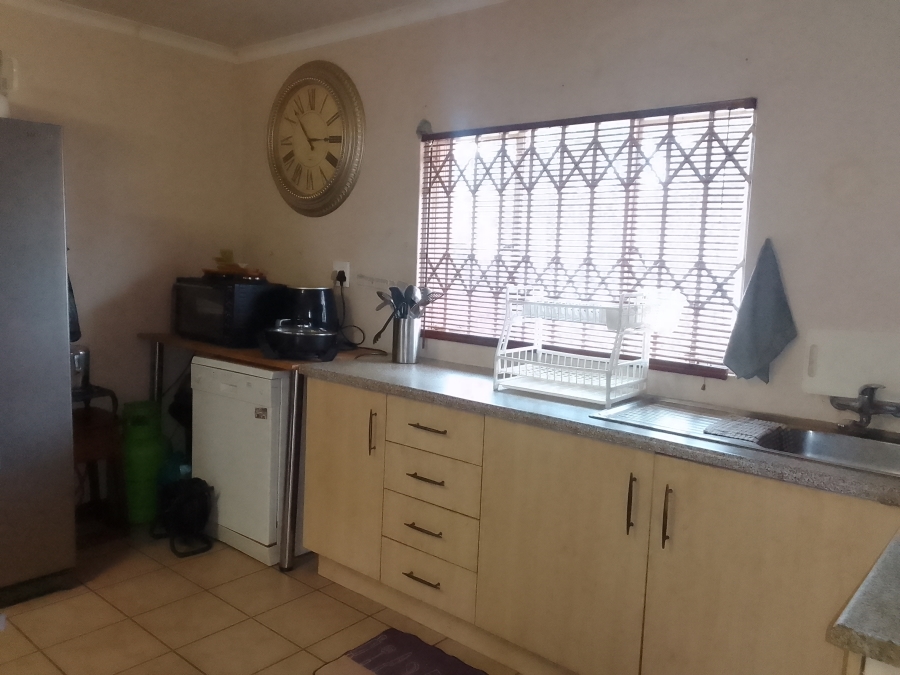 3 Bedroom Property for Sale in Protea Park North West